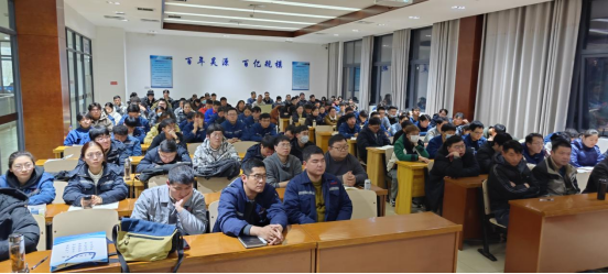 筑牢安全防線 賦能產(chǎn)業(yè)發(fā)展——阜陽技師學(xué)院2025年安全生產(chǎn)與特種作業(yè)人員安全技術(shù)培訓(xùn)全面啟動
